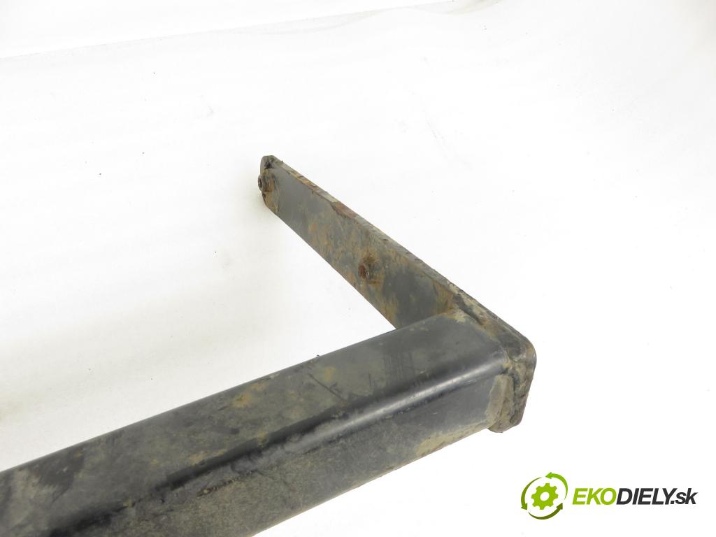 AUDI A3 (8L1) HB 1998 74,00 1.6 8V 101 - AEH 1595,00 Hák