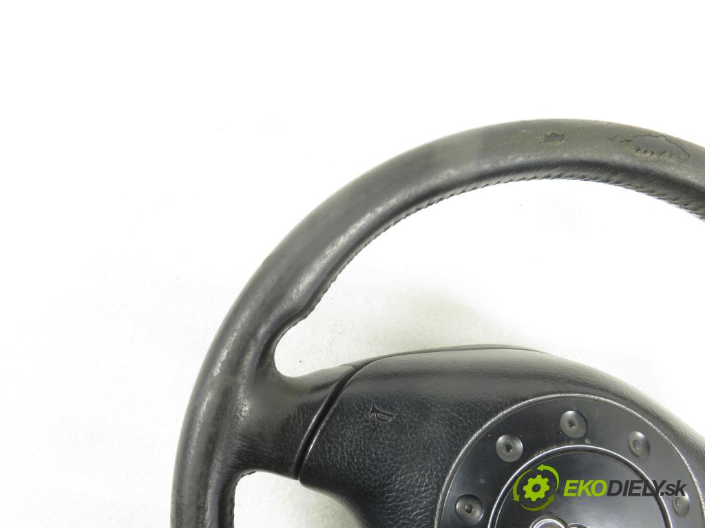 AUDI A8 D2 (4D2, 4D8) SEDAN 1998 110,00 2.5 TDI - AFB 2496,00 Volant 4A0419091AD (Volanty)