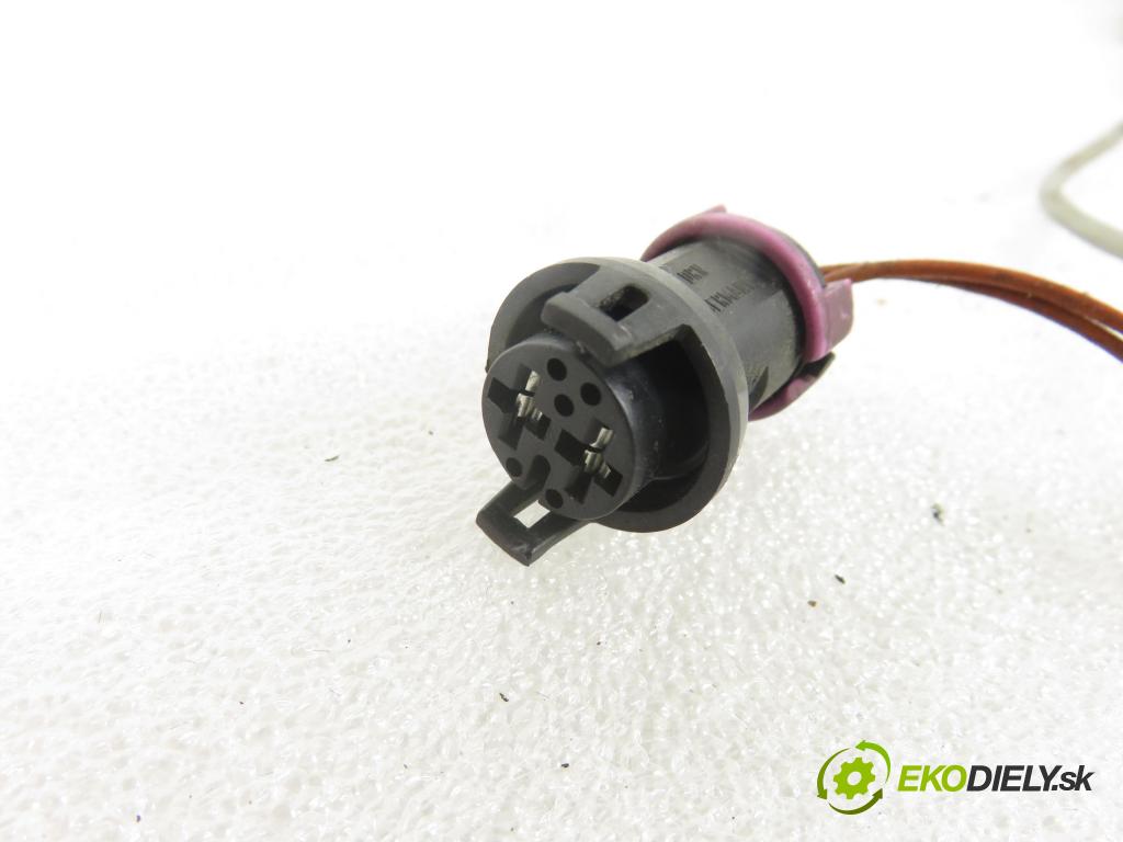 AUDI A8 D2 (4D2, 4D8) SEDAN 1998 110,00 2.5 TDI - AFB 2496,00 Hriadeľ, tyč volantu 4D0905851E ; 404108 (Tyče riadenia (volantu))