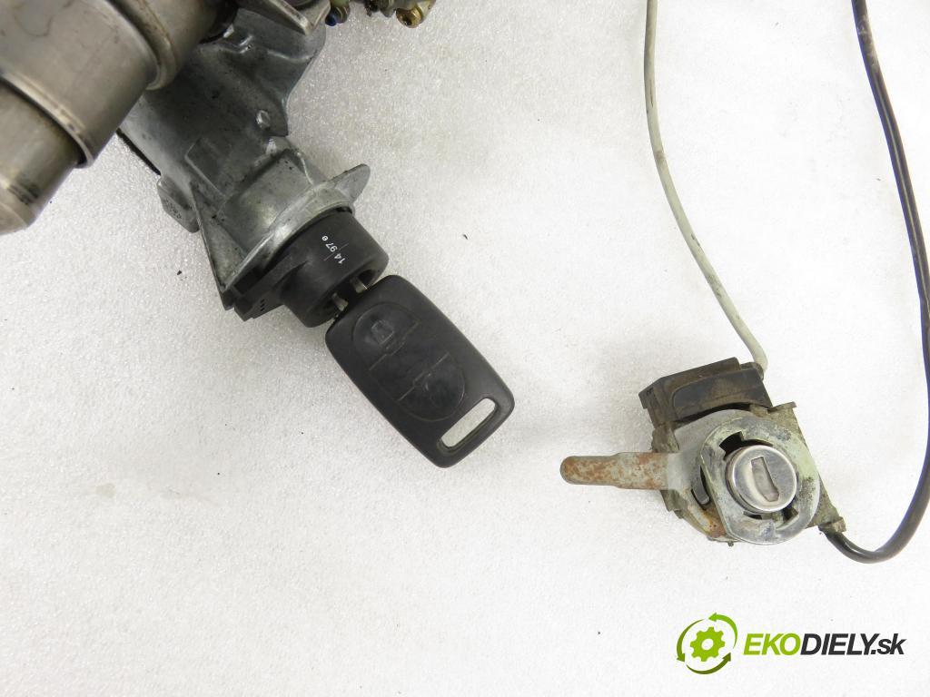 AUDI A8 D2 (4D2, 4D8) SEDAN 1998 110,00 2.5 TDI - AFB 2496,00 Hriadeľ, tyč volantu 4D0905851E ; 404108 (Tyče riadenia (volantu))