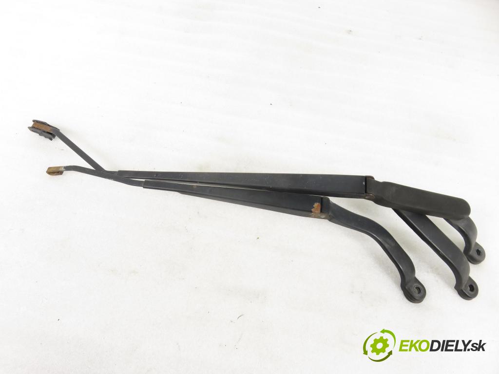 TATA INDICA (40_V2) HB 2010 55,00 1.4 i - 475 Si 1405,00 RAMENO: stierače LP