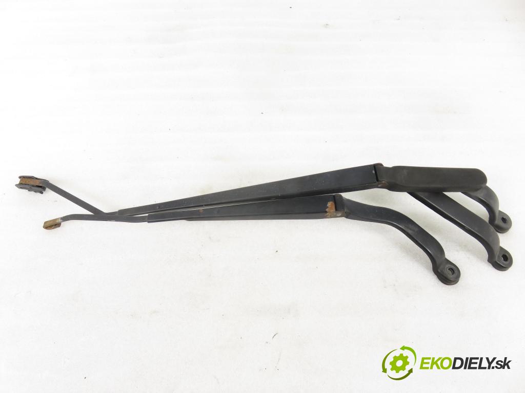 TATA INDICA (40_V2) HB 2010 55,00 1.4 i - 475 Si 1405,00 RAMENO: stierače LP