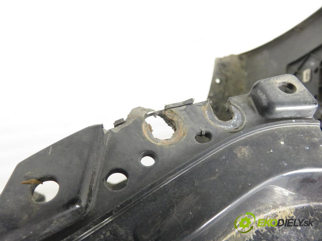 KIA CARENS III (UN) MINIVAN 2006 103,00 2.0 CRDi 140 1991,00 Nárazník predný