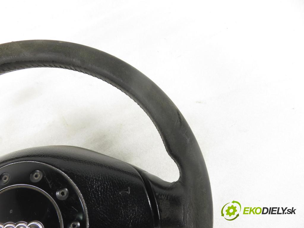 AUDI A6 Avant (4B5, C5) KOMBI 2001 125,00 2.4 - BDV 2393,00 Volant 4A0419091BB (Volanty)