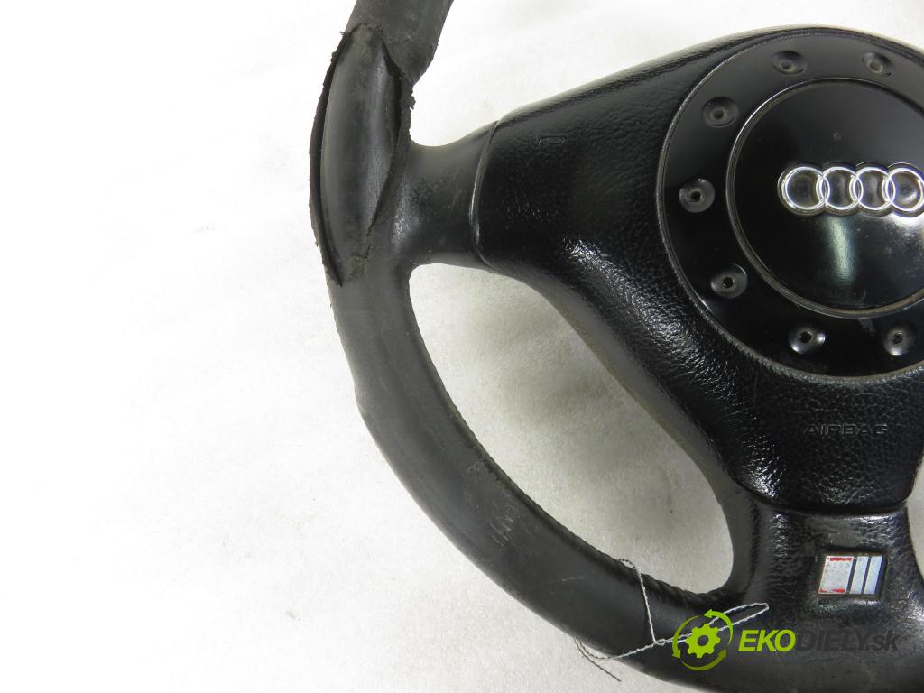 AUDI A6 Avant (4B5, C5) KOMBI 2001 125,00 2.4 - BDV 2393,00 Volant 4A0419091BB (Volanty)