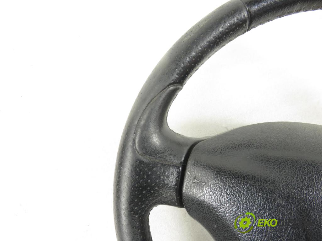 PEUGEOT 207 (WA_, WC_) HB 2006 80,00 1.6 16V 109 - NFU 1587,00 Volant  (Volanty)