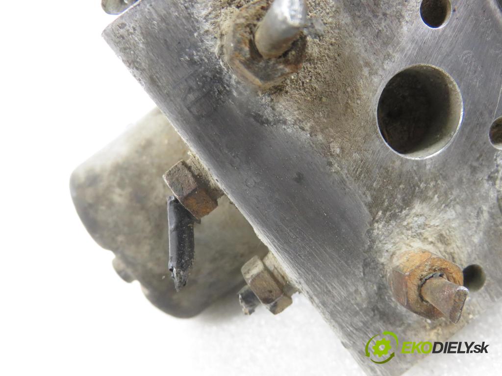 PEUGEOT 607 (9D, 9U) SEDAN 2000 98,00 2.2 HDI - 4HX (DW12TED4/FAP) 2179,00 Pumpa ABS 0265202418 ; 96328335 ; 0130108097 (Pumpy ABS)
