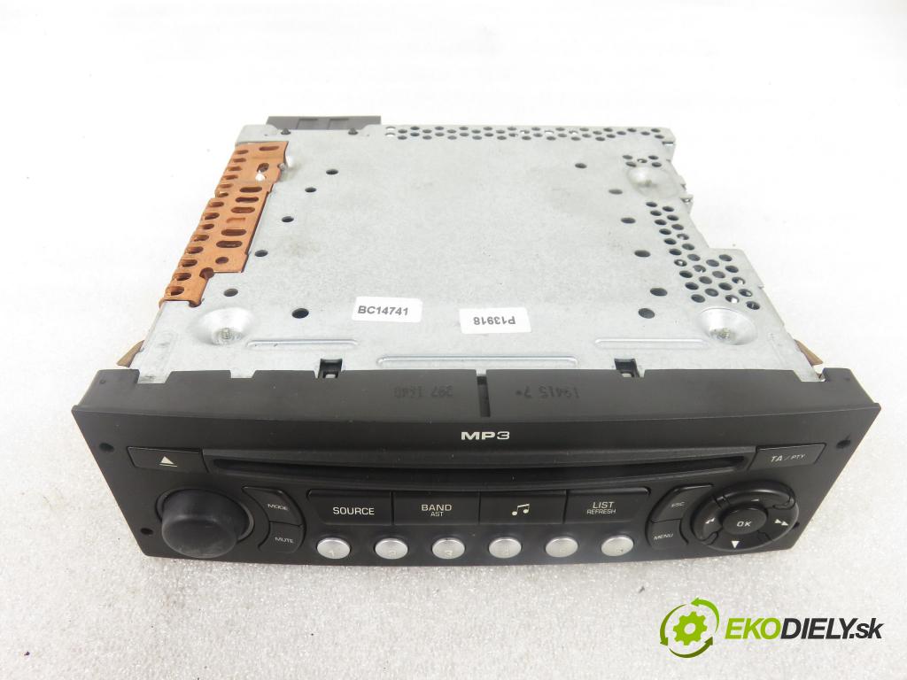 CITROEN C4 Picasso I (UD_) MINIVAN 2008 100,00 2.0 HDi 138 - RHJ (DW10BTED4) 1997,00 RADIO CD 96646223XT00 ; A2C53250019