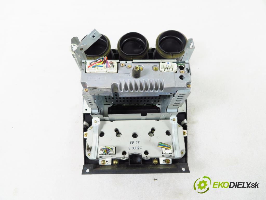 MAZDA 6 sedan (GG) SEDAN 2002 122,00 2.3 - L3C1 2261,00 RADIO CD GJ6E66AS0