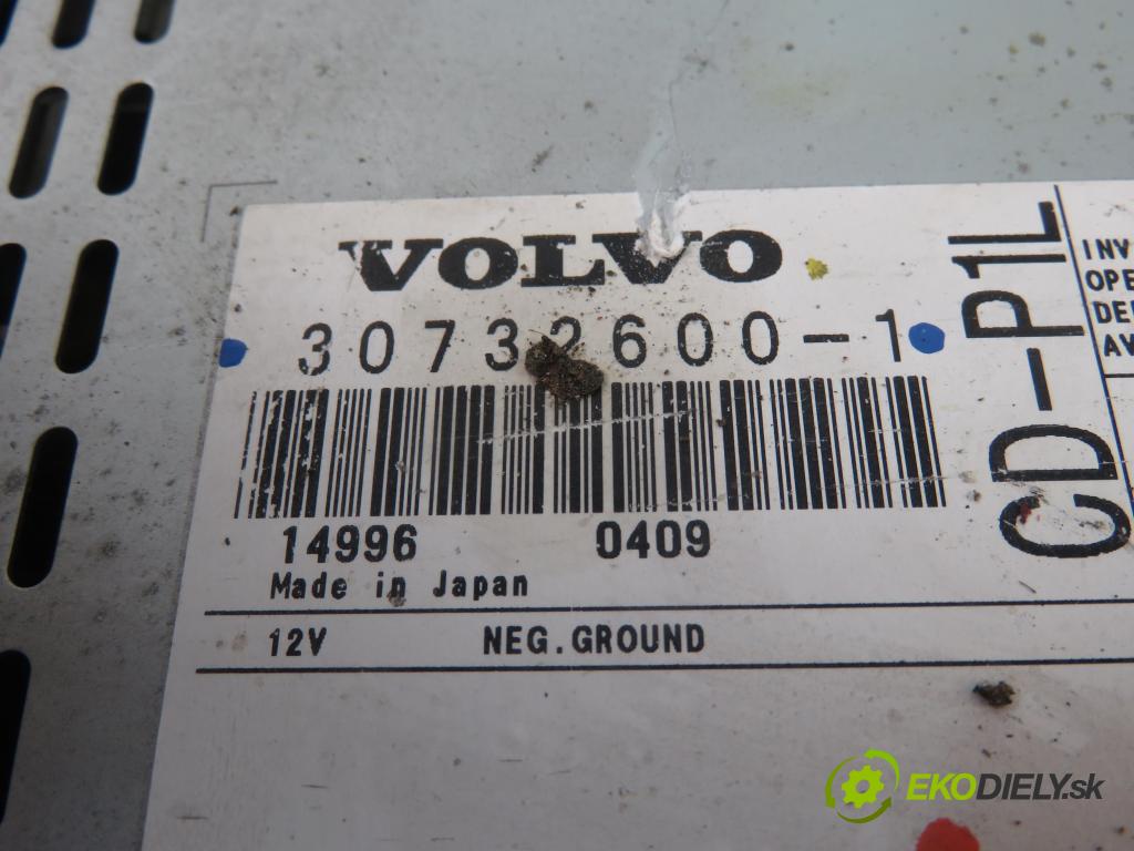 VOLVO V50 (MW) KOMBI 2004 100,00 2.0 D 136 - D 4204 T (PSA) 1997,00 RADIO CD 307326001