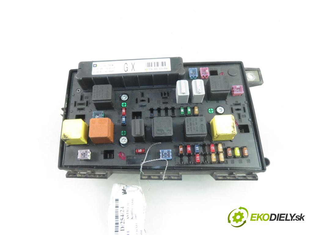 OPEL ASTRA H Kombi (A04) KOMBI 2005 0,00 1.6 - Z 16 XEP 1598,00 MODUL BSI 13206750 ; 5DK00866808