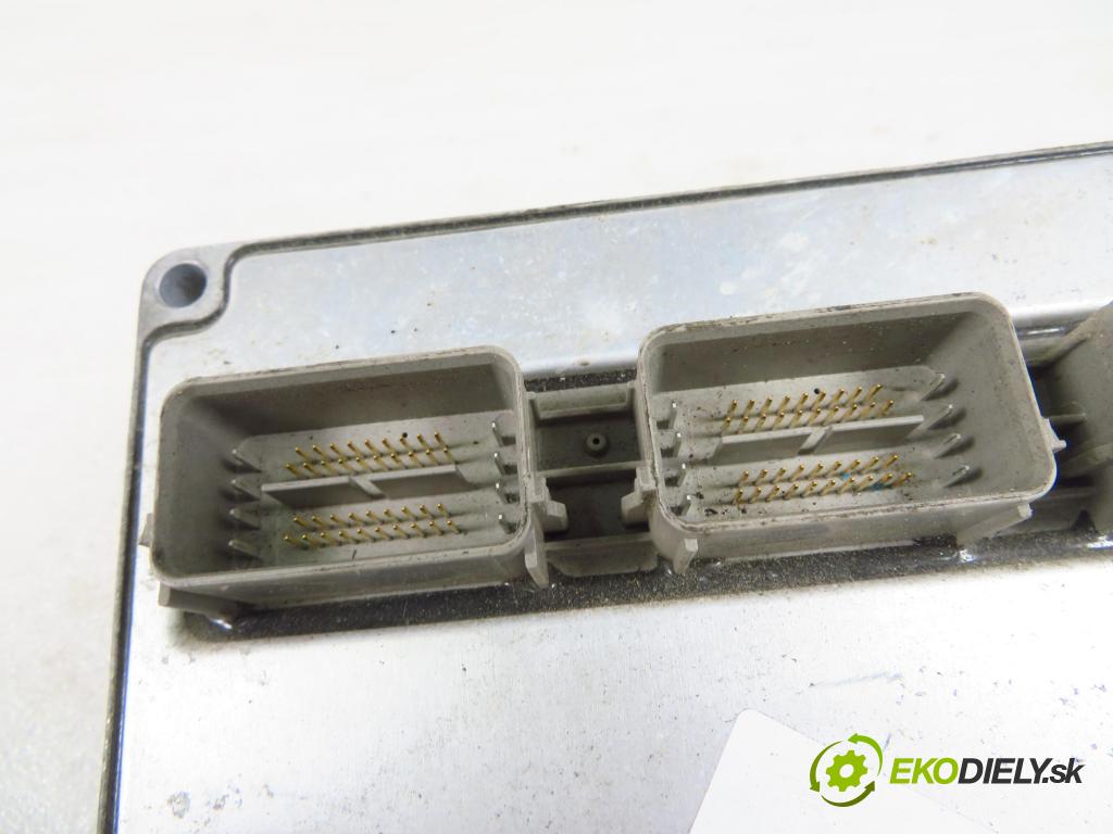 FORD C-MAX (DM2) MINIVAN 2005 92,00 1.8 125 - QQDA 1798,00 Riadiaca jednotka Motor 5M5112A650RC