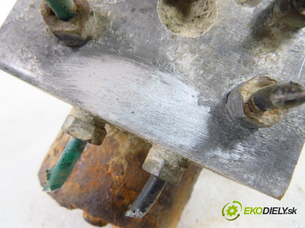 RENAULT SAFRANE II (B54_) LIFTBACK 1997 100,00 2.0 16V (B54L) - N7Q 710 1948,00 Pumpa ABS 0273004350 ; 7700426353 (Pumpy ABS)