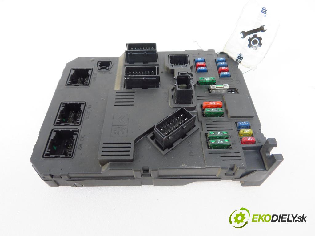 PEUGEOT 206 liftback (2A/C) HB 2002 440,00 1.1 i - HFX (TU1JP) 1124,00 MODUL BSI 9646777480 ; S118085110E