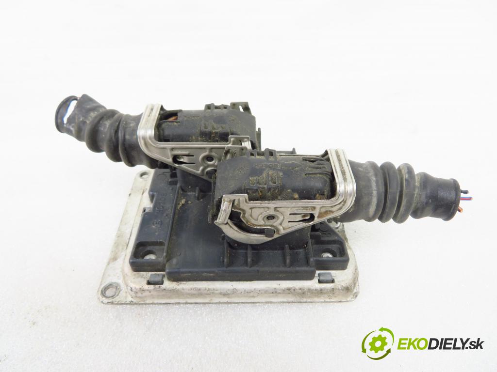 OPEL CORSA B (S93) HB 1998 40,00 1.0 i 12V 54 - X 10 XE 973,00 Riadiaca jednotka Motor 0261206169 ; 09164450