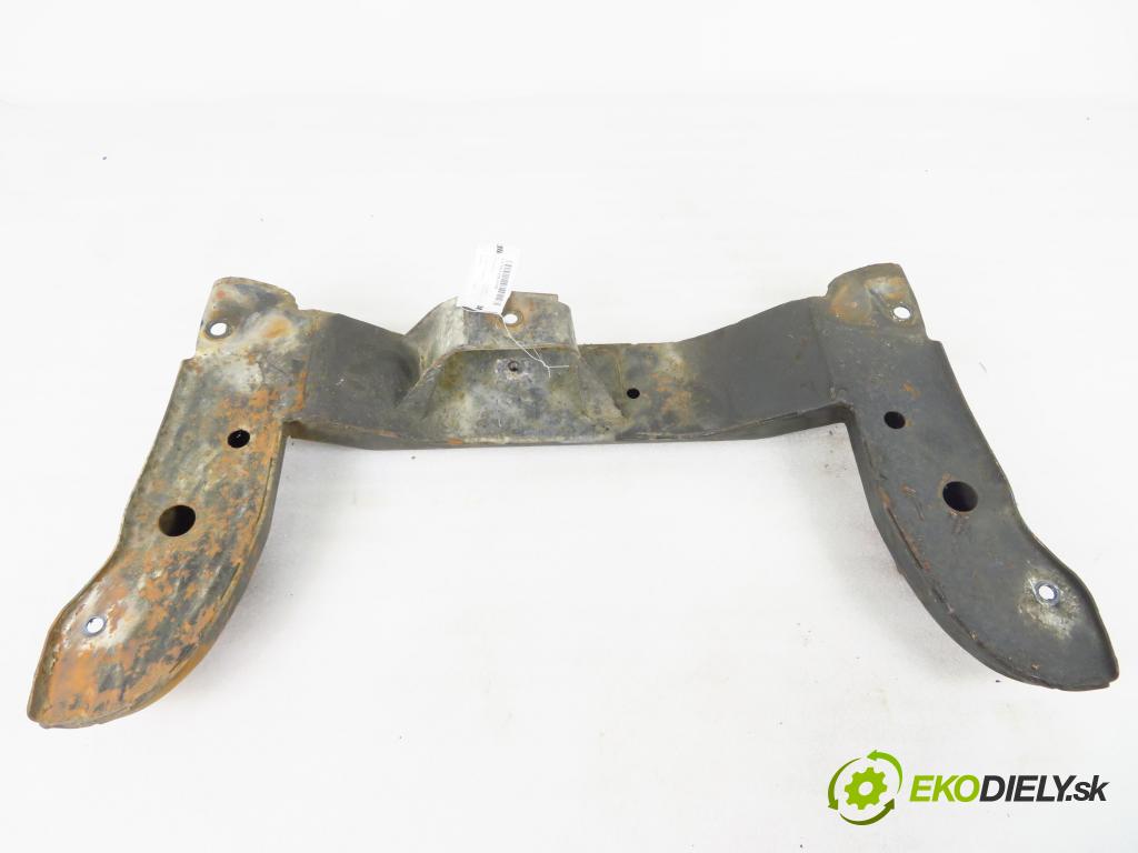 DAEWOO NUBIRA Wagon (KLAJ) KOMBI 2000 77,80 1.6 16V - A16DMS 1598,00 predný 