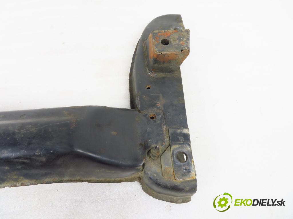 DAEWOO NUBIRA Wagon (KLAJ) KOMBI 2000 77,80 1.6 16V - A16DMS 1598,00 predný