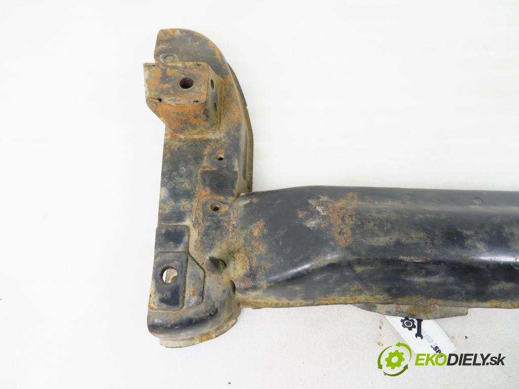 DAEWOO NUBIRA Wagon (KLAJ) KOMBI 2000 77,80 1.6 16V - A16DMS 1598,00 predný