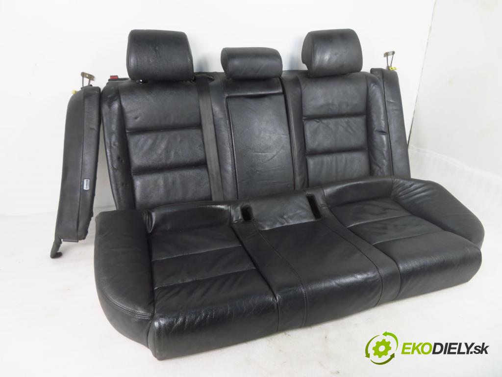 AUDI A6 Avant (4F5, C6) KOMBI 2007 132,00 2.7 TDI quattro - BPP 2698,00 Sedadlo zadná