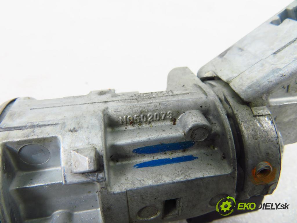 PEUGEOT 407 SW (6E_) KOMBI 2006 80,00 1.6 HDi 110 - 9HZ (DV6TED4) 1560,00 spinačka N0502073 ; N0502455 (Spínacia skrinka)