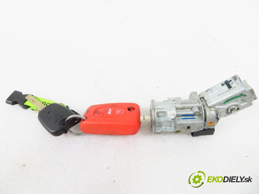 PEUGEOT 407 SW (6E_) KOMBI 2006 80,00 1.6 HDi 110 - 9HZ (DV6TED4) 1560,00 spinačka N0502073 ; N0502455 (Spínacia skrinka)