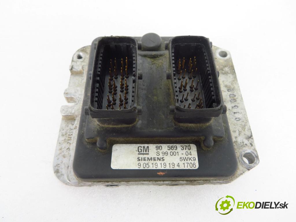 OPEL VECTRA B (J96) SEDAN 1999 85,00 1.8 i 16V - X 18 XE1 1796,00 Riadiaca jednotka Motor 90569370 ; 5WK91706