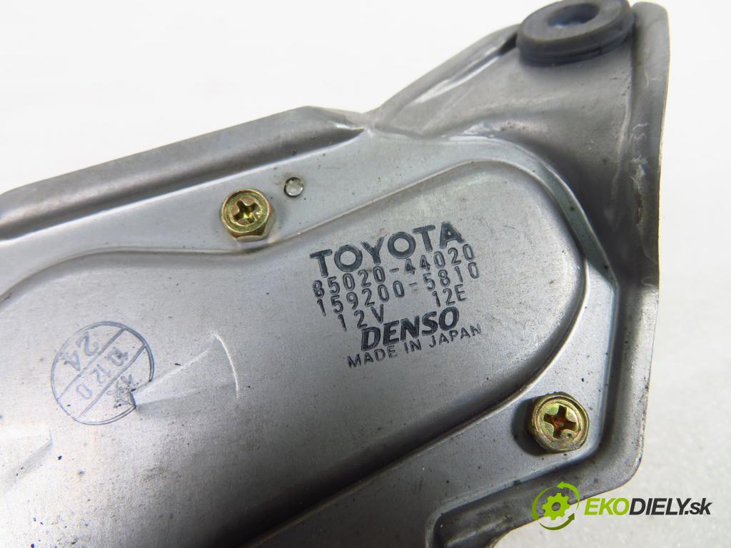 TOYOTA AVENSIS VERSO (_M2_) MINIVAN 2003 85,00 2.0 D (CLM20_) - 1CD-FTV 1995,00 Motorček stierače zadné 8502044020 ; 1592005810