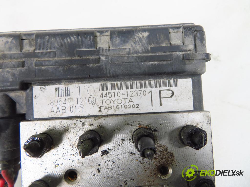 TOYOTA COROLLA Liftback (_E11_) HB 2001 66,00 2.0 D-4D (CDE110_) - 1CD-FTV 1995,00 Pumpa ABS 8954112160 ; 4451012370 (Pumpy ABS)