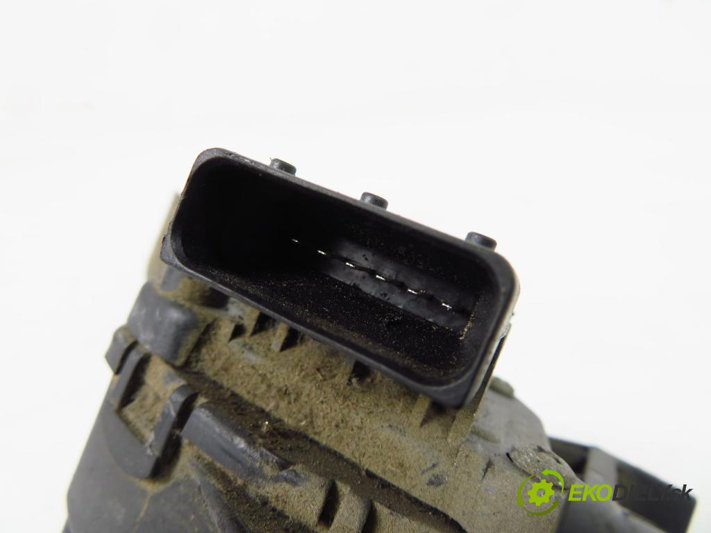 OPEL ASTRA G liftback (T98) LIFTBACK 2001 55,00 1.2 16V - Z 12 XE 1199,00 Potenciometer plynu 9157998 ; 6PV00811200 (Pedále)