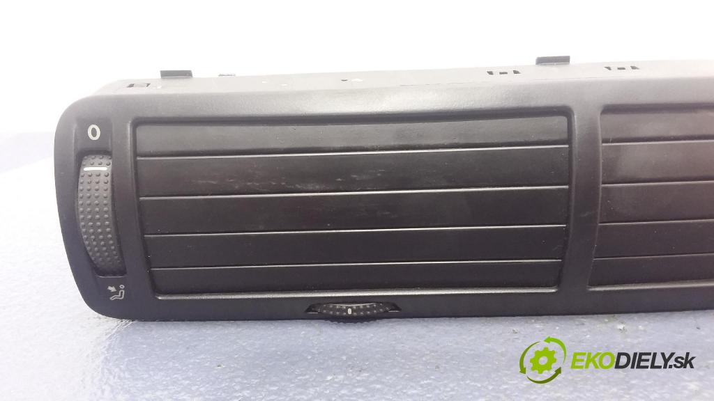 Volkswagen Passat 2000 GRIDS: Prúd vzduchu: Vzduch: 3B0819728D