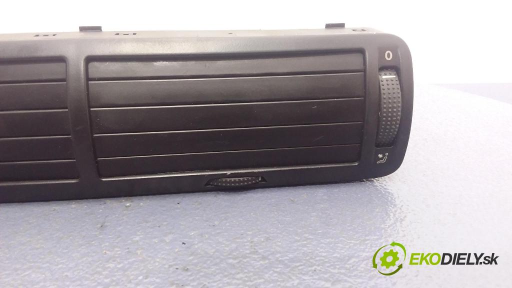 Volkswagen Passat 2000 GRIDS: Prúd vzduchu: Vzduch: 3B0819728D