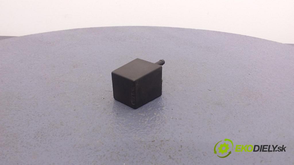 Volkswagen Passat 1999 ventil Vákuum: 67R+014287