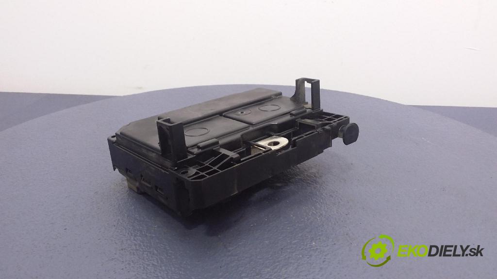 Fiat Scudo 2008 skrinka Poistky: 9661682880