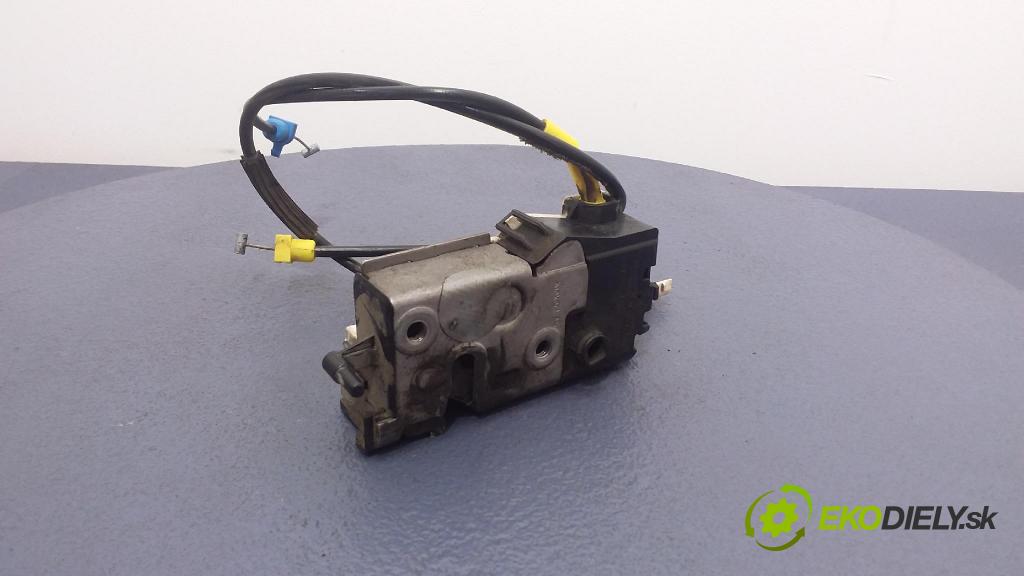 Fiat Scudo 2008 zámok dvere Predné v pravo: 9681334980