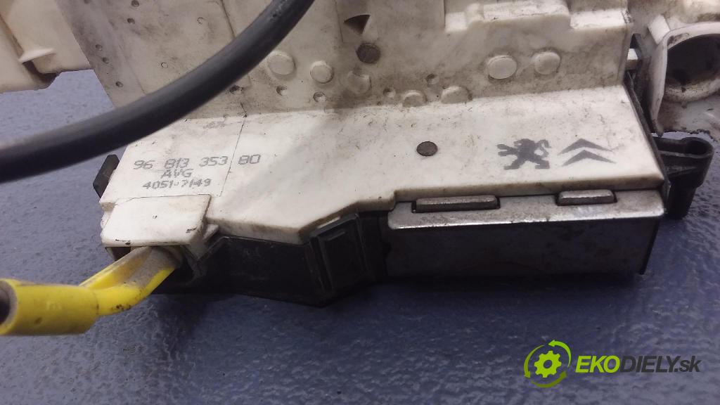 Fiat Scudo 2008 zámok dvere Predné Vľavo: 9681335380