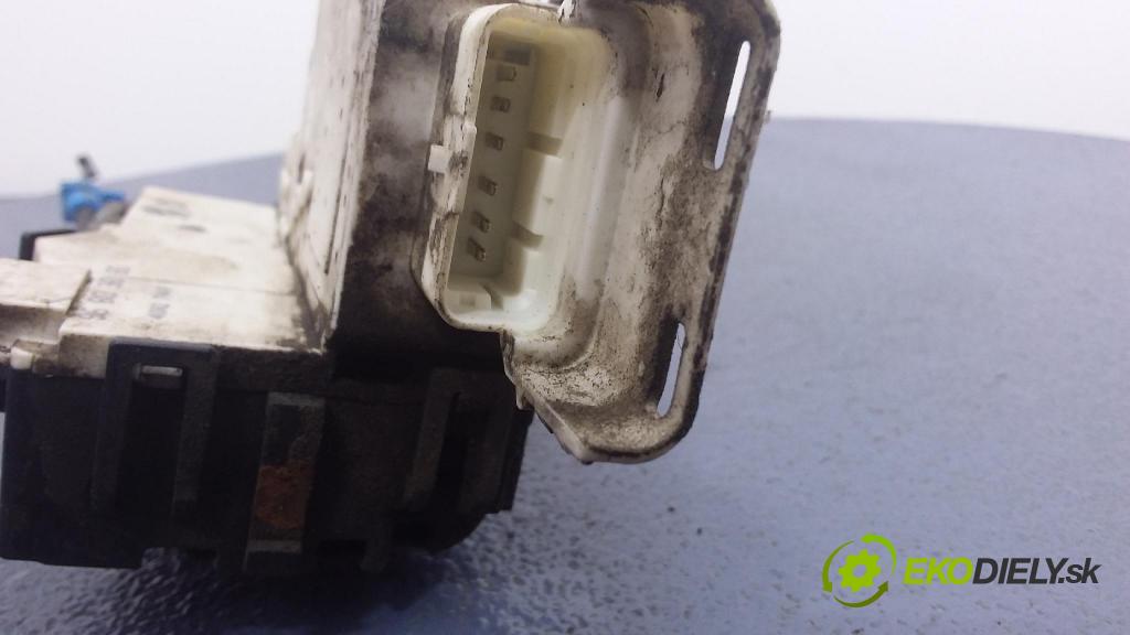 Fiat Scudo 2008 zámok dvere zad v pravo: 9681336180