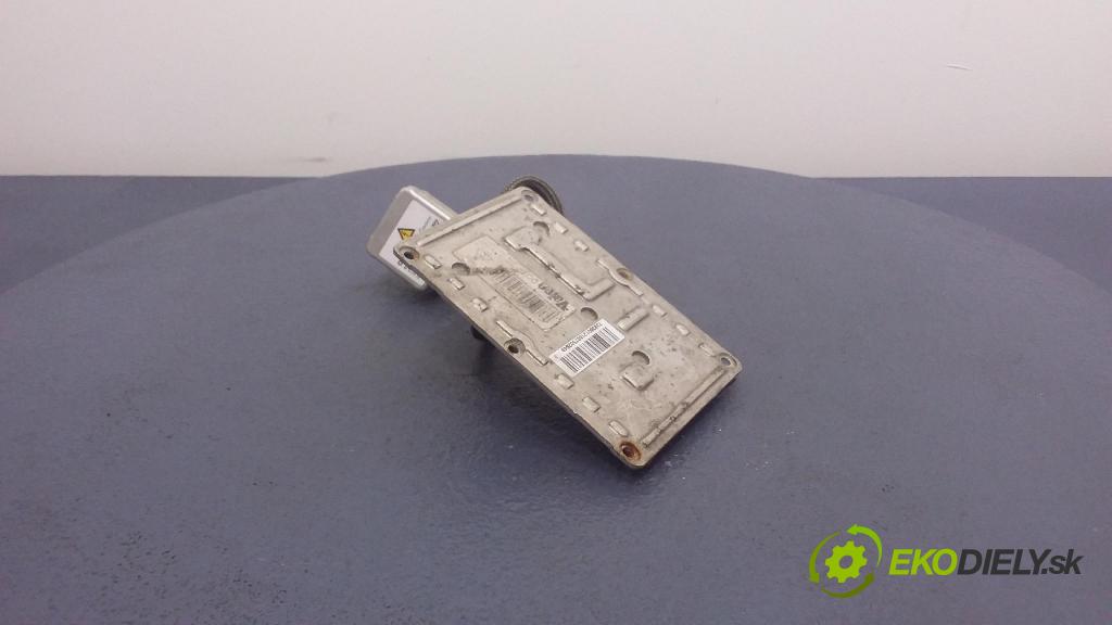 Citroen C5 2006 měnič 73010157F