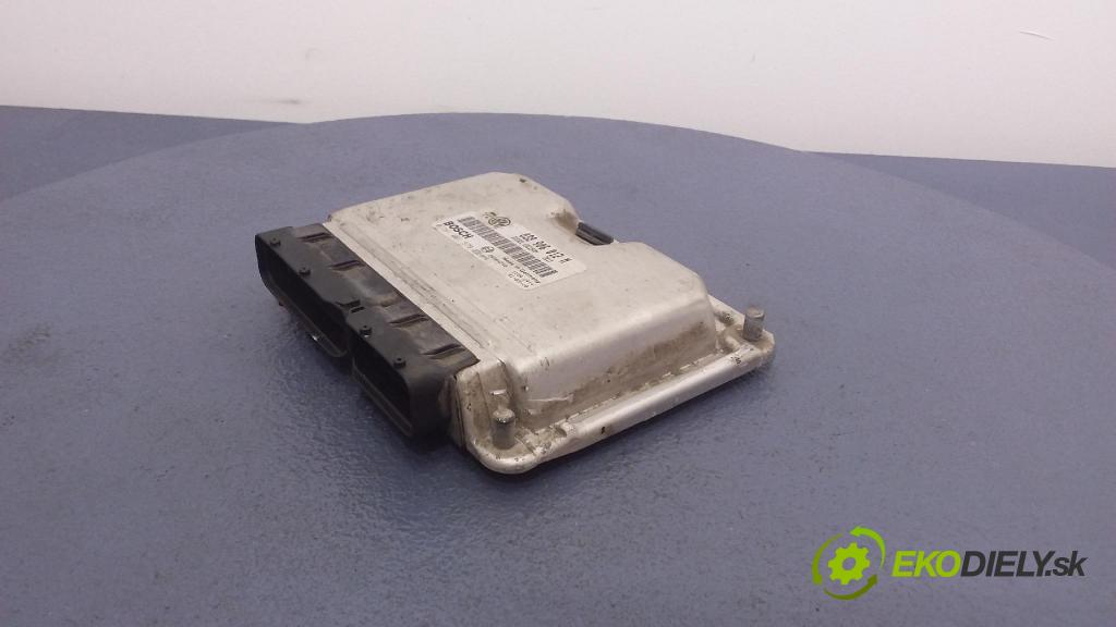 Volkswagen Golf iv 1999 řídící jednotka Motor: 038906012M