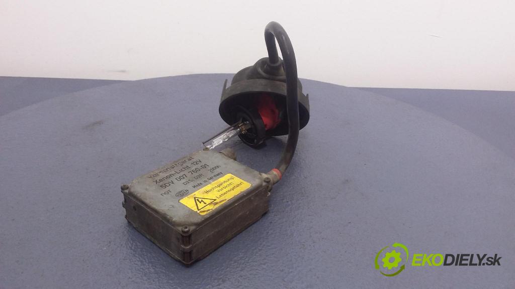 Volkswagen Passat 1999 měnič 5DV007760-01