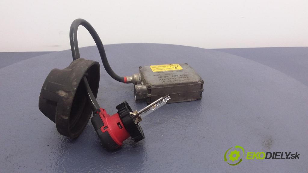 Volkswagen Passat 1999 měnič 5DV007760-01