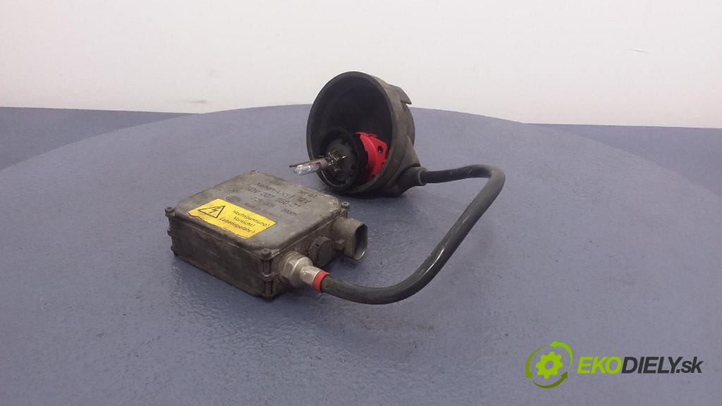 Volkswagen Passat 1999 měnič 5DV007760-01