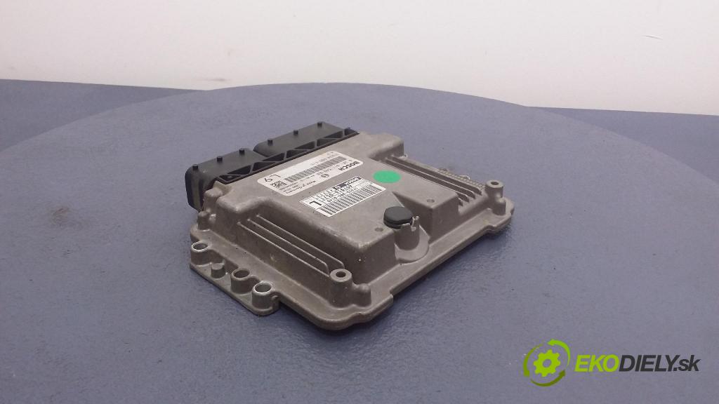 Honda Accord 2004 riadiaca jednotka Motor: 028011546