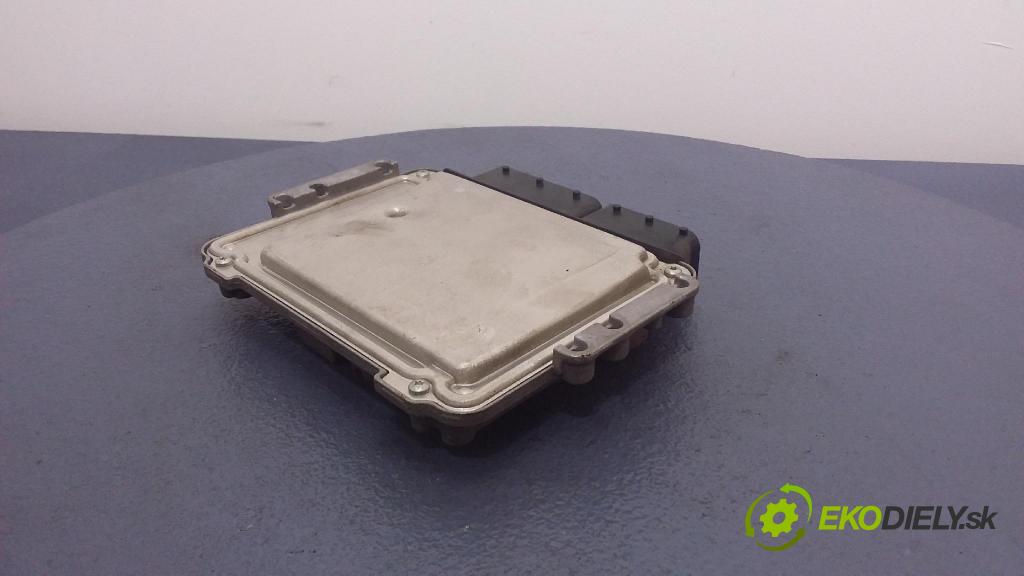 Honda Accord 2004 riadiaca jednotka Motor: 028011546