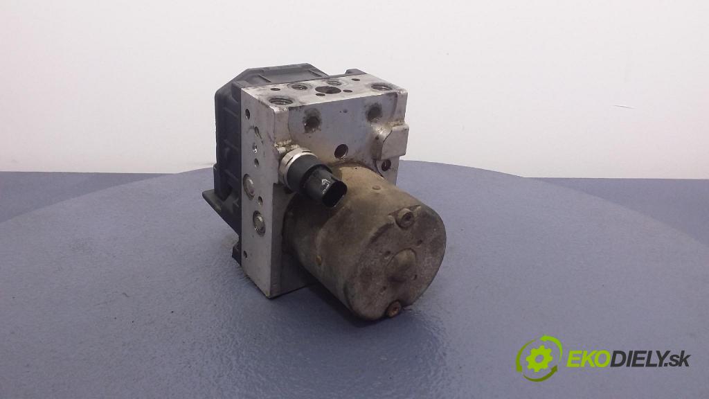 Toyota Avensis 2006 čerpadlo ABS x 44540-05040