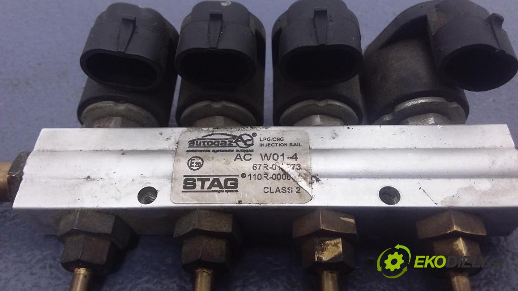 Volkswagen Passat 1999 lišta Zásobování 67R-010973