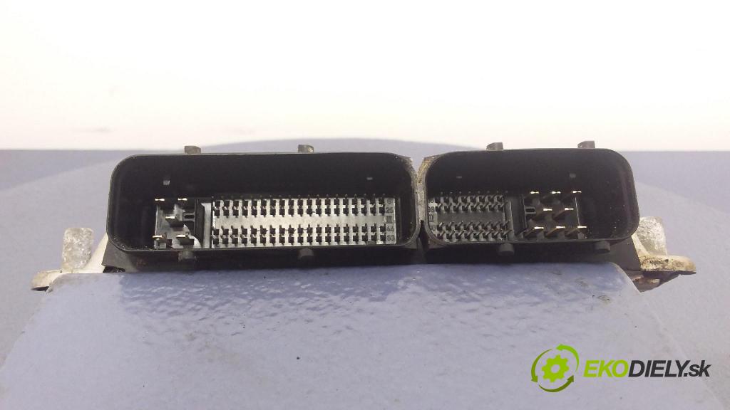 Volkswagen Sharan 2004 řídící jednotka Motor: 038906019NA