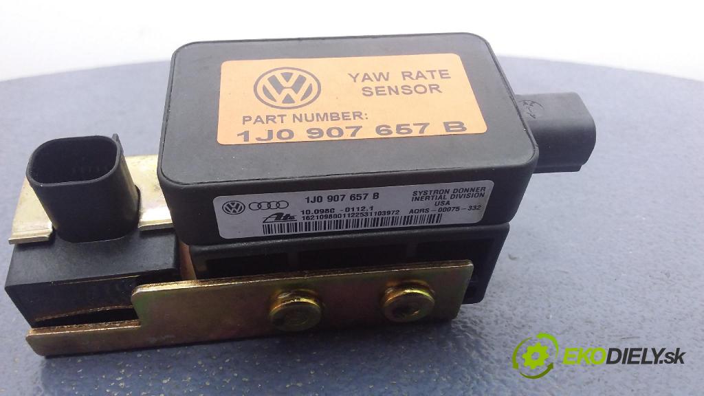 Volkswagen Golf 2001 snímač ESP. 1J0907657B