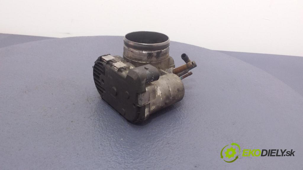 Audi A4 2004 klapka 06B133062H