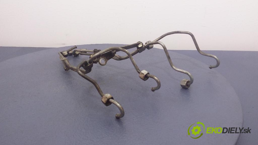 Bmw Seria 3 2000 rúrka paliva 01