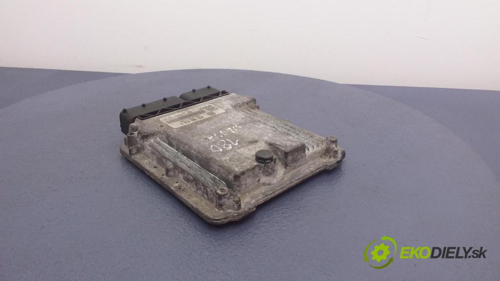 Skoda Octavia 2005 riadiaca jednotka Motor: 03G906016K